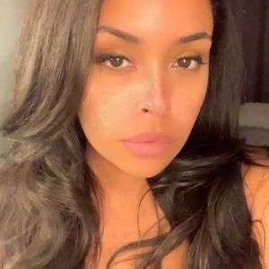 Meet your Posher, Alana